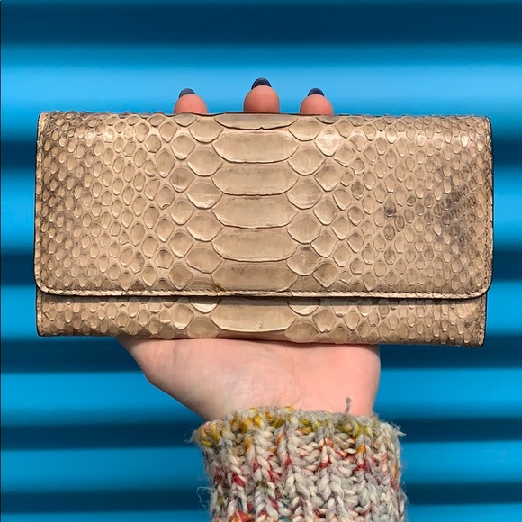 Malini Murjani Python Leather Black Beige Foldover Continental Wallet - Picture 8 of 17